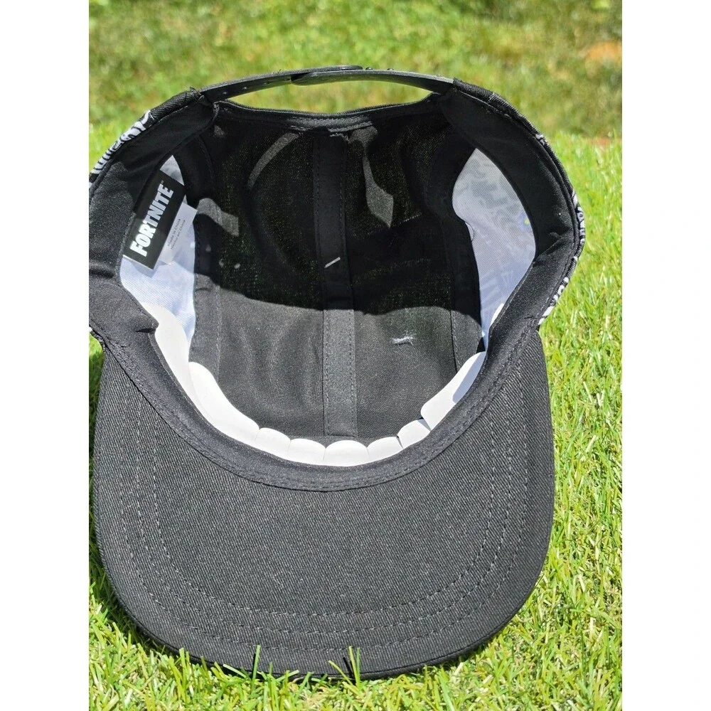 Fortnite Hat Youth Size Black And White Games OSFM NWT Black Knight Raven